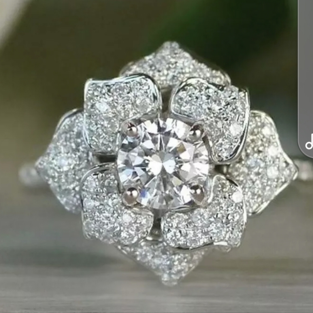 🎄NWOT 925 FLOWER RING🎄 - Picture 3 of 5